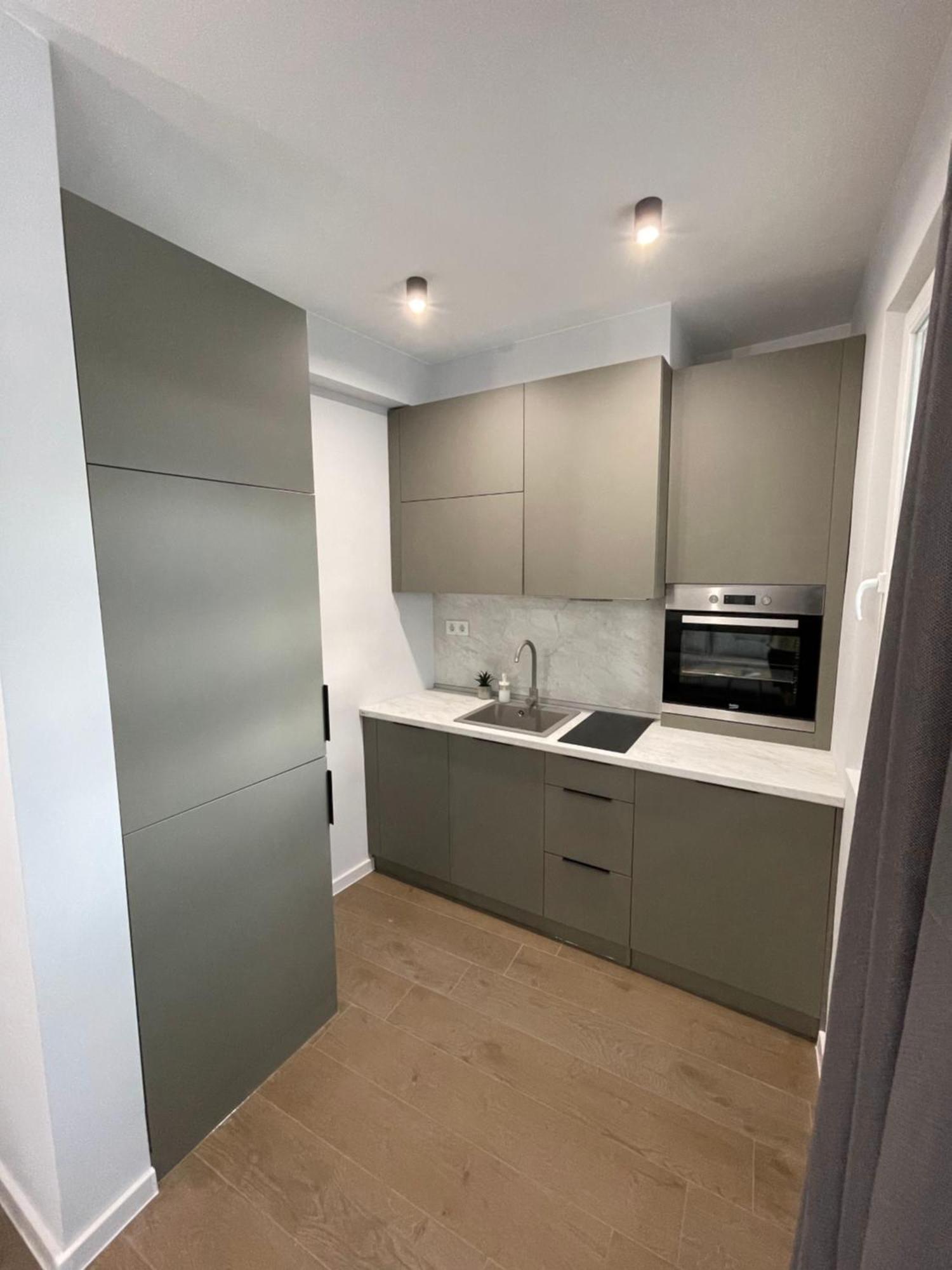 Vanquish Central Apartment Varna Exterior photo