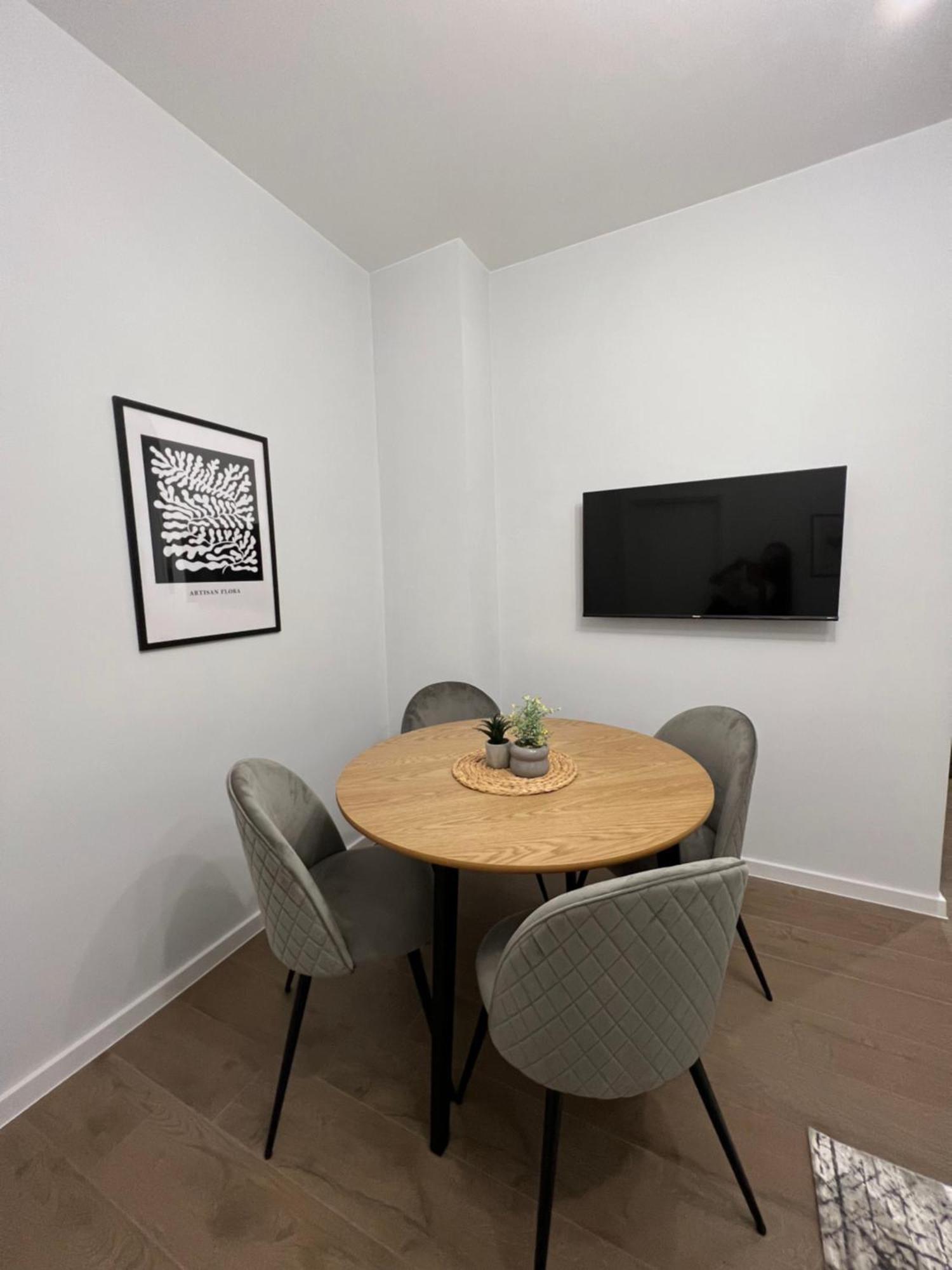 Vanquish Central Apartment Varna Exterior photo