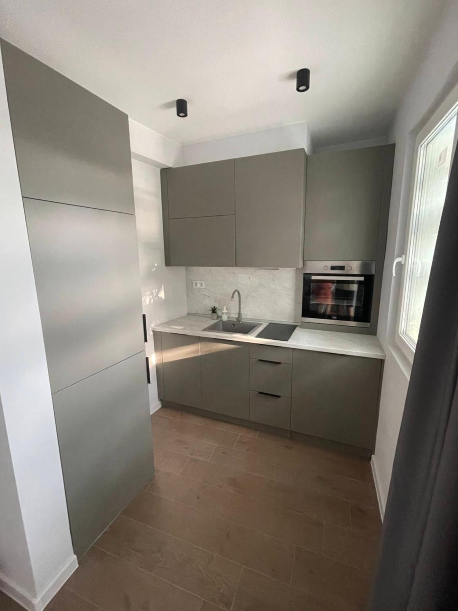 Vanquish Central Apartment Varna Exterior photo