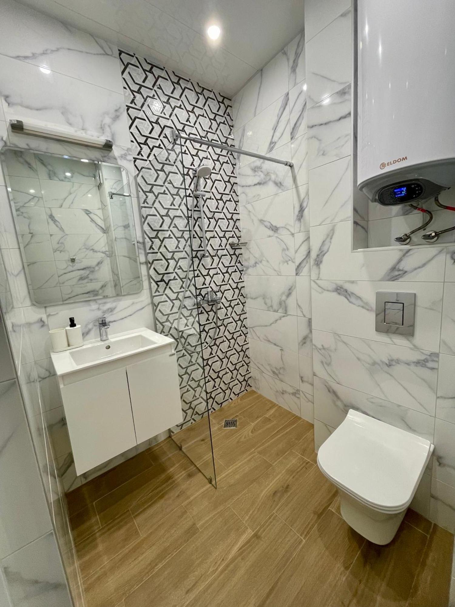 Vanquish Central Apartment Varna Exterior photo